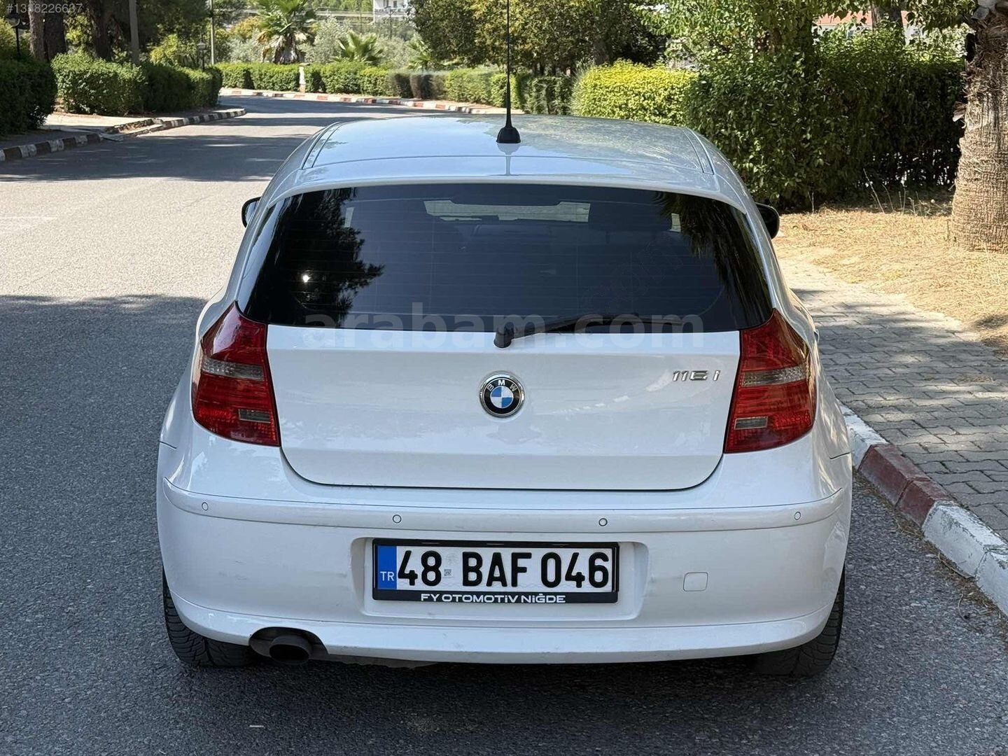 Galeriden BMW 1 Serisi 116i Comfort 2011 Model Muğla 116.000 km Beyaz 6