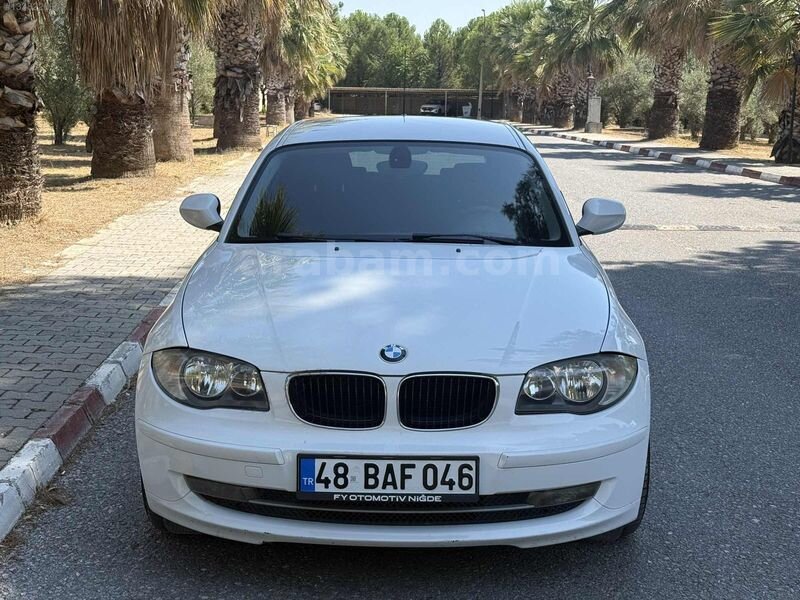 Galeriden BMW 1 Serisi 116i Comfort 2011 Model Muğla 116.000 km Beyaz 1
