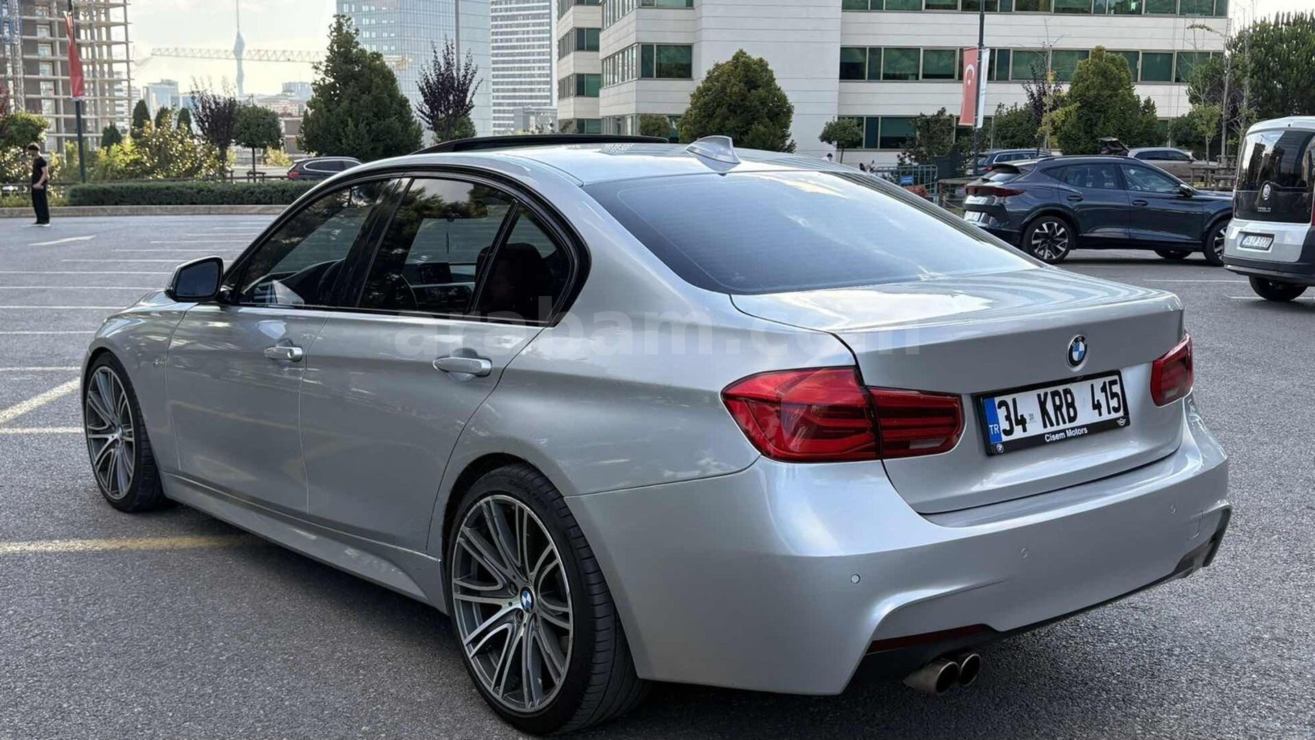 Galeriden BMW 3 Serisi 320i ED 40th Year Edition 2015 Model İstanbul 148.000 km Gri 7