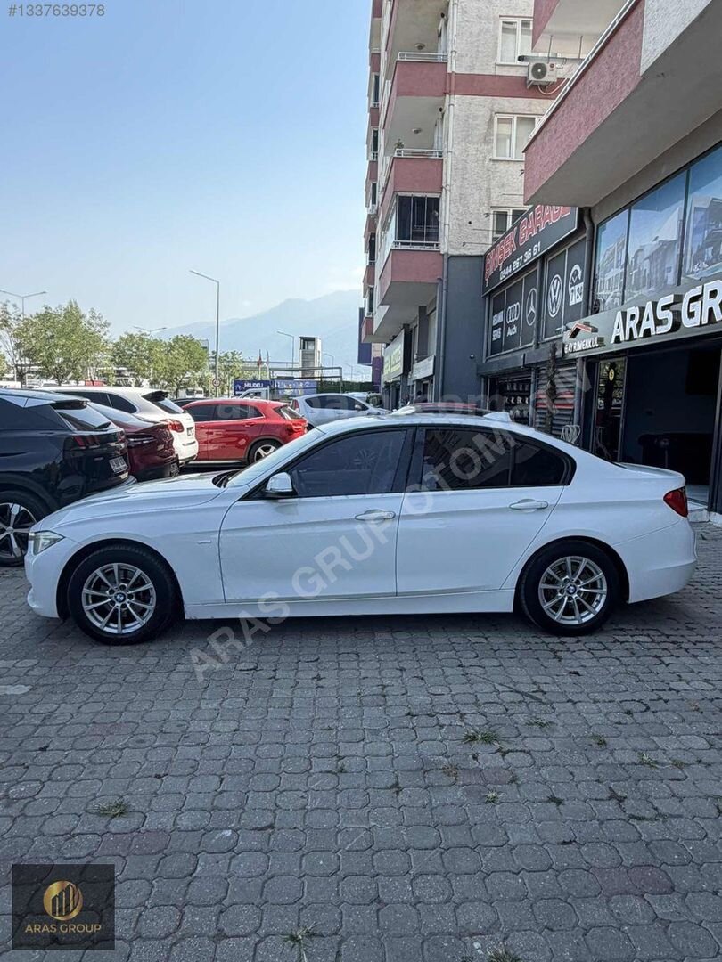 Galeriden BMW 3 Serisi 320i ED Modern Line 2013 Model Bursa 234.000 km Beyaz 2