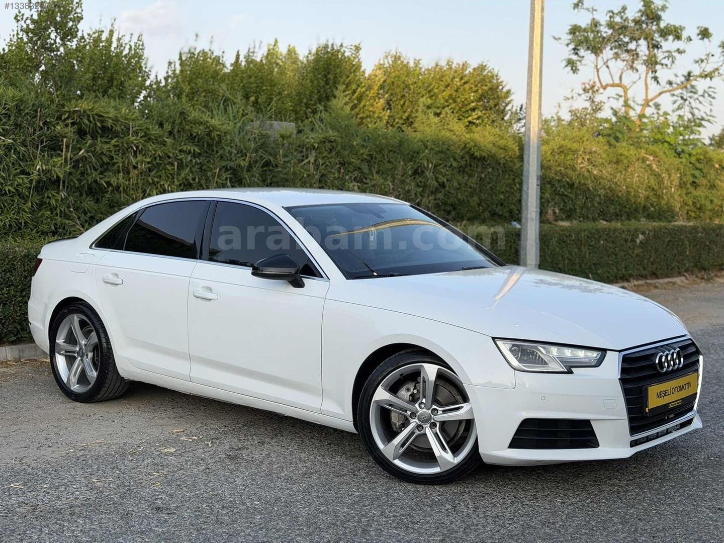 Galeriden Audi A4 Sedan 2.0 TDI Quattro Dynamic 2015 Model Antalya 350.000 km Beyaz 2