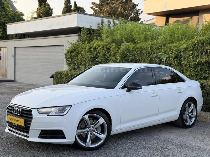 Galeriden Audi A4 Sedan 2.0 TDI Quattro Dynamic 2015 Model Antalya 350.000 km Beyaz
