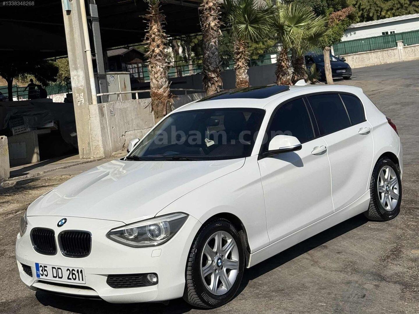 Galeriden BMW 1 Serisi 116d ED EfficientDynamics 2014 Model İzmir 275.000 km Beyaz 2