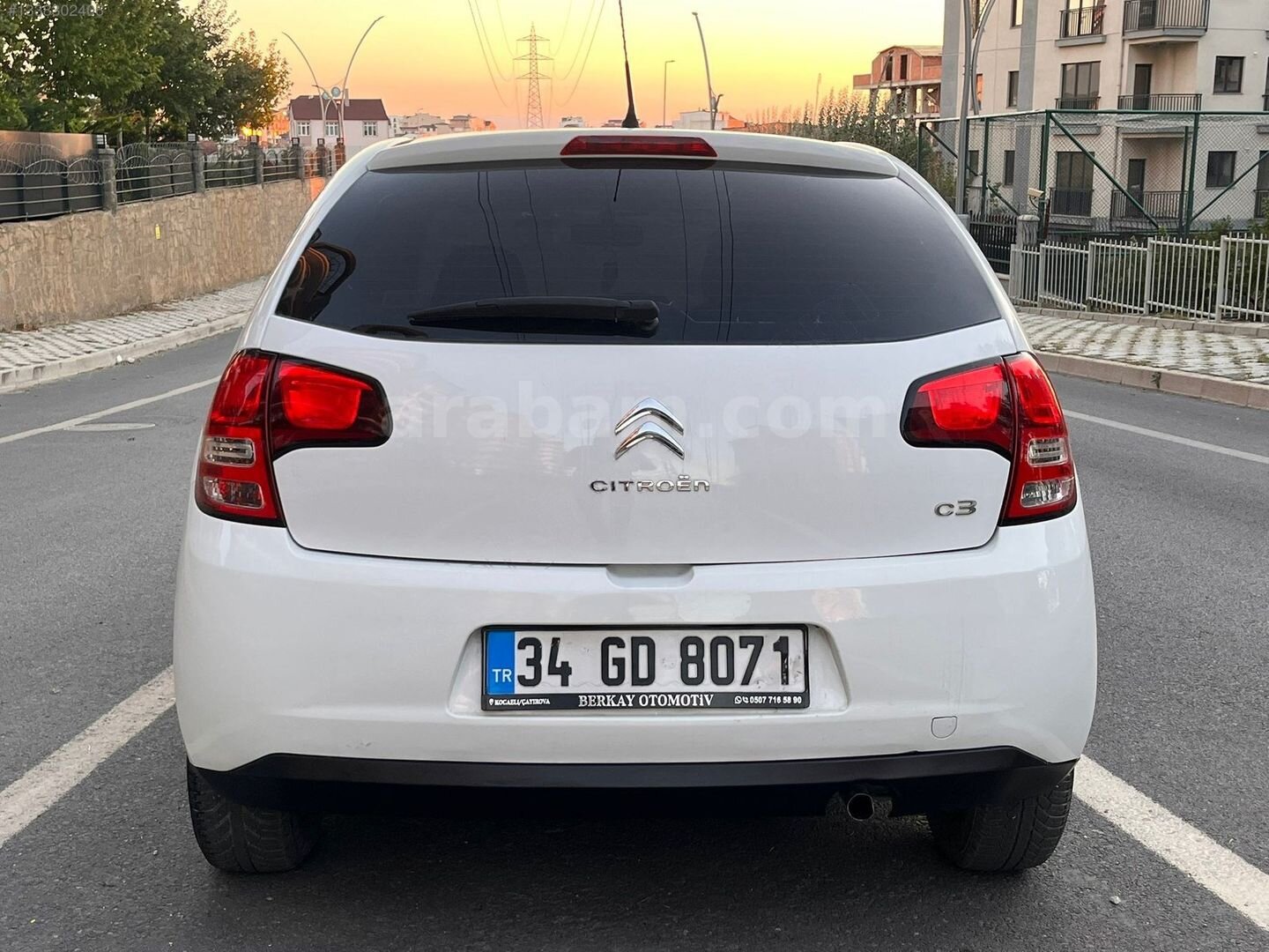 Galeriden Citroen C3 1.4 HDi Attraction 2011 Model Kocaeli 149.000 km Beyaz 7