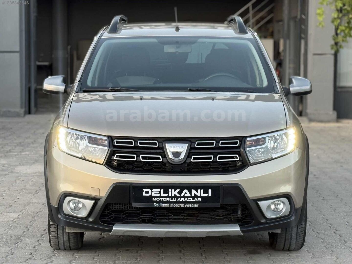 Galeriden Dacia Sandero 0.9 TCe Turbo Stepway 2020 Model Niğde 55.000 km Bej 2