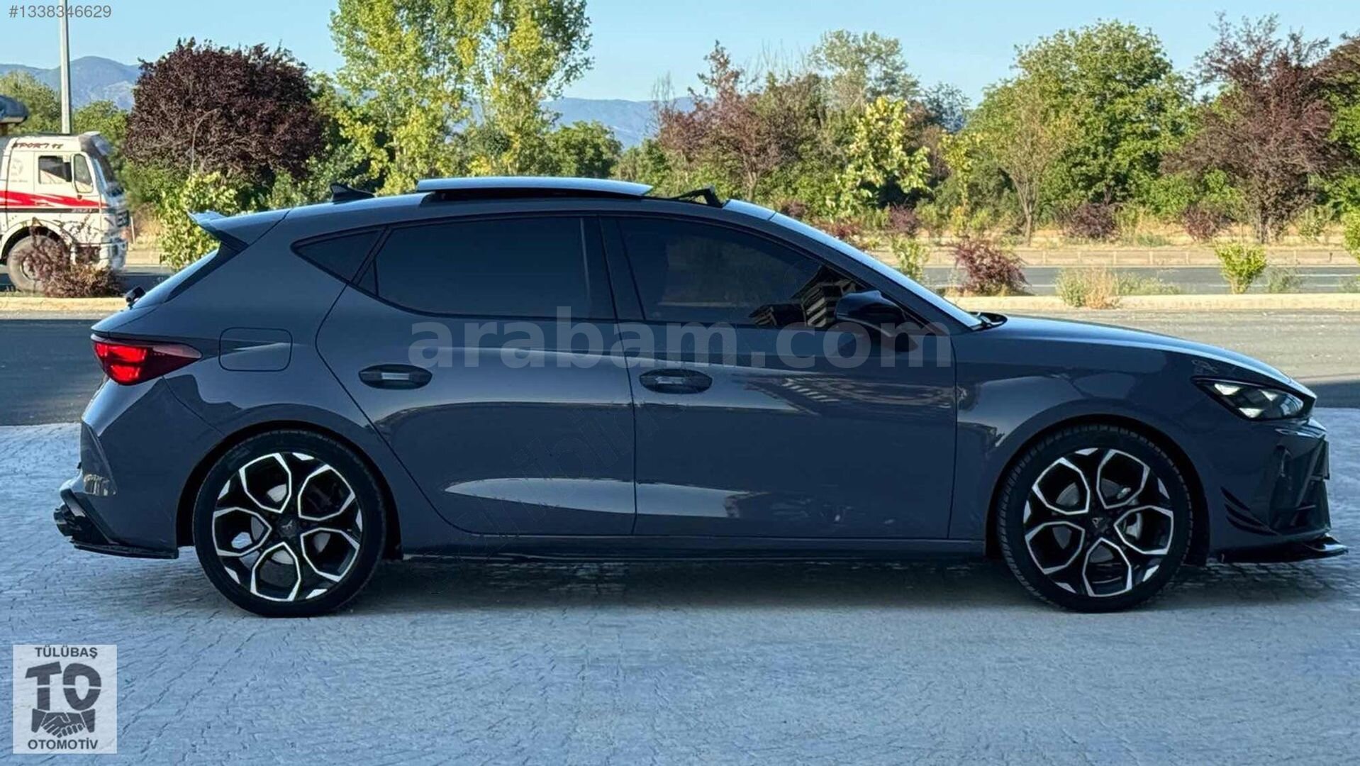 2024 MODEL 35 BİN KM DE EKSTRA AKSESUARLI CUPRA LEON 5