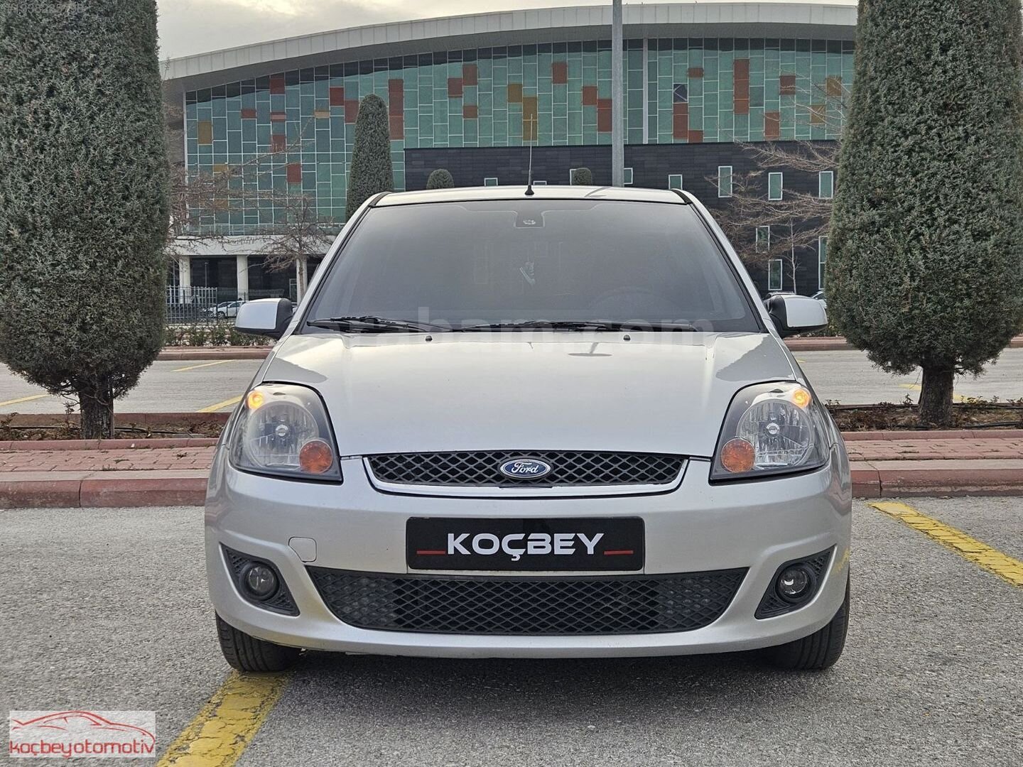 Galeriden Ford Fiesta 1.6 Cool 2008 Model Konya 182.000 km Gri 2