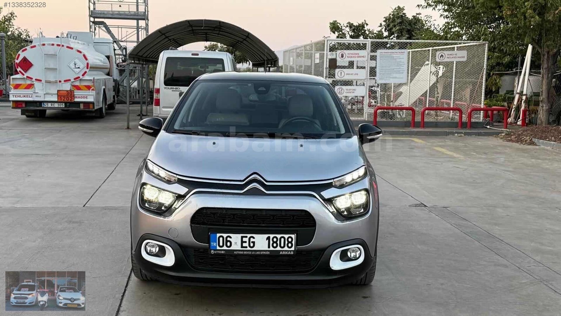 Galeriden Citroen C3 1.2 PureTech Shine 2024 Model Manisa 38.900 km Gri 5