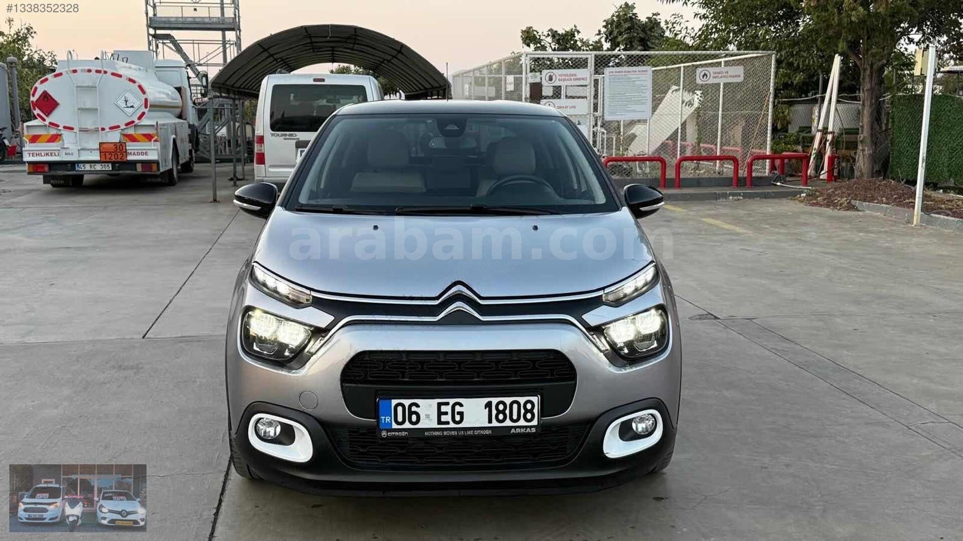 Galeriden Citroen C3 1.2 PureTech Shine 2024 Model Manisa 38.900 km Gri 7