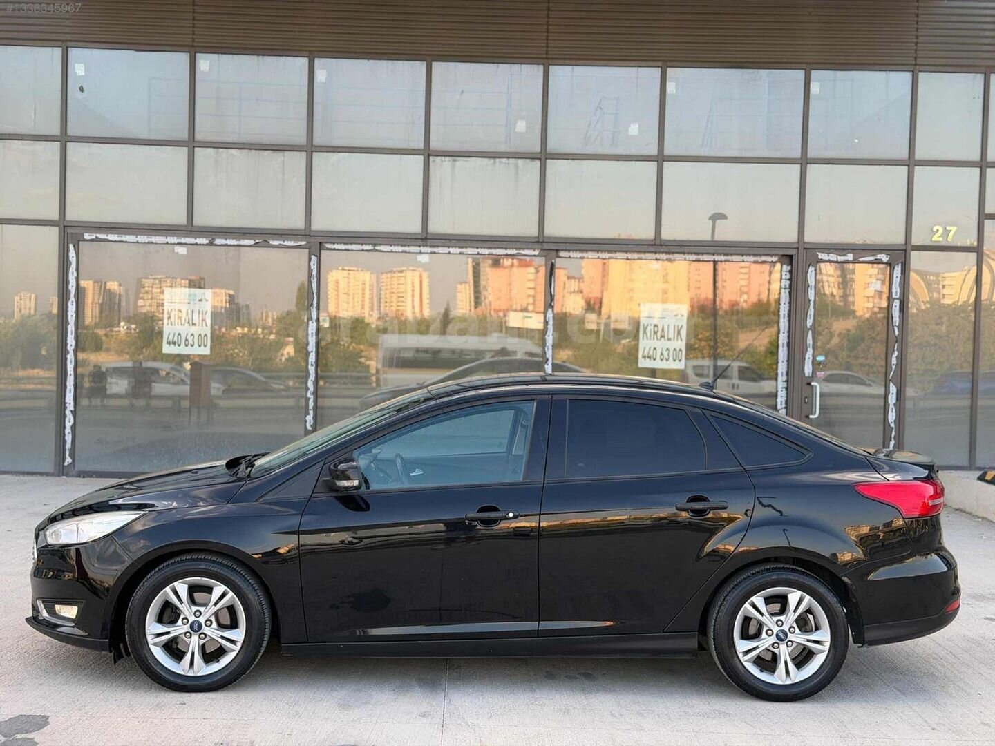 Galeriden Ford Focus 1.5 TDCi Style 2016 Model Ankara 169.000 km Siyah 7