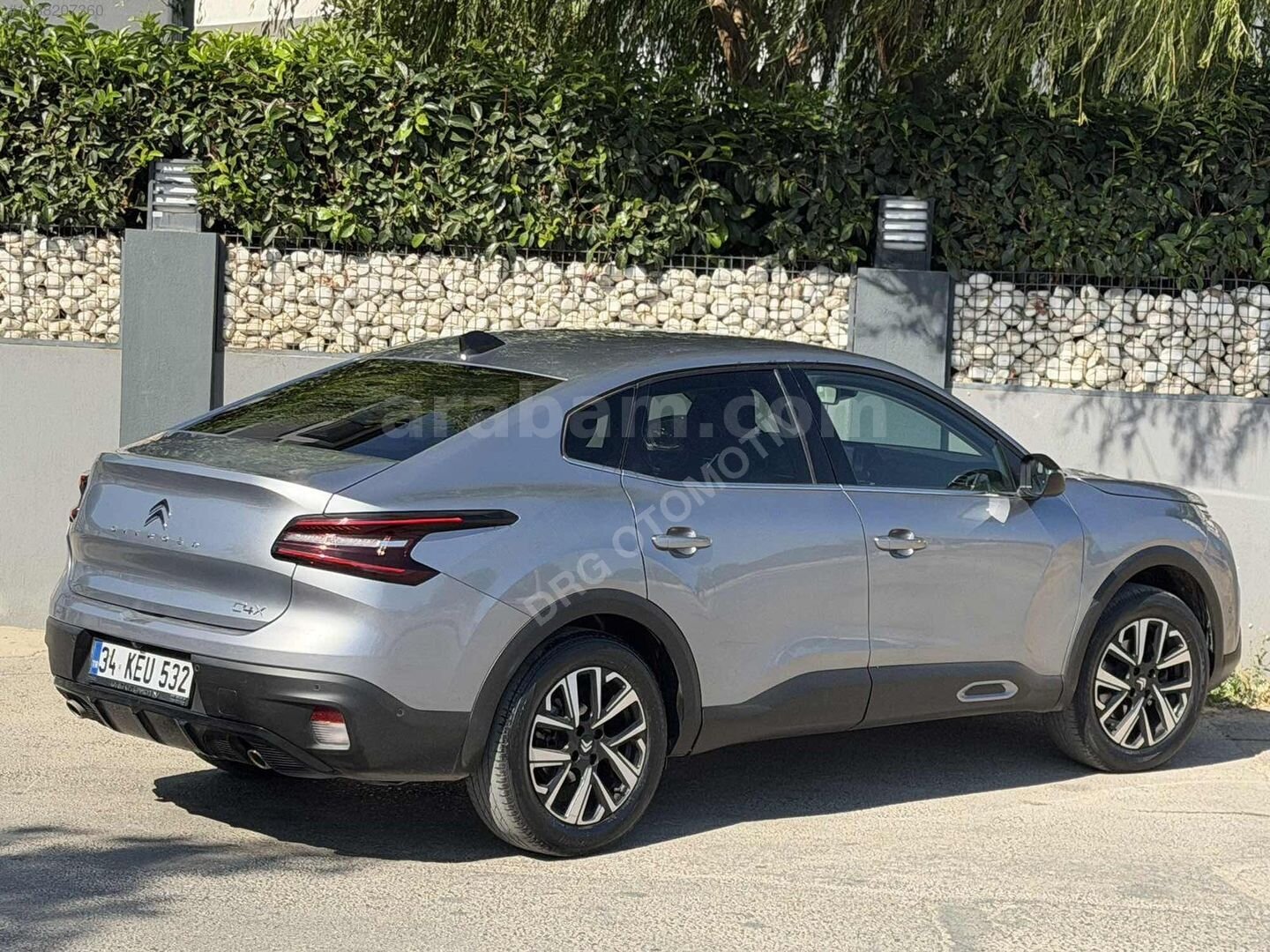 Galeriden Citroen C4 X 1.2 PureTech Shine 2024 Model İzmir 80.000 km Gri 5