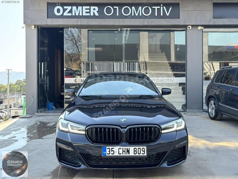 Galeriden BMW 5 Serisi 520i Special Edition M Sport 2021 Model İzmir 100.250 km Siyah