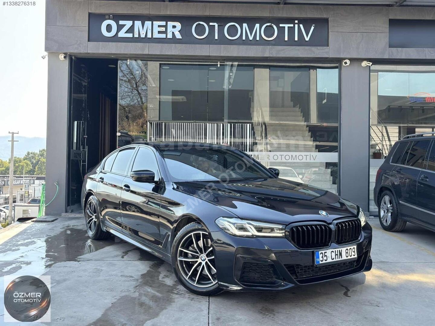 Galeriden BMW 5 Serisi 520i Special Edition M Sport 2021 Model İzmir 100.250 km Siyah 2