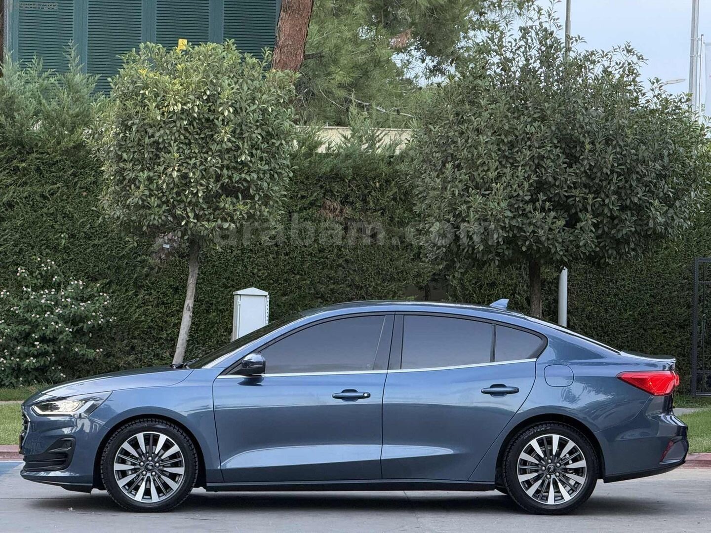 Galeriden Ford Focus 1.5 EcoBlue Titanium X 2024 Model Antalya 8.766 km Mavi 7