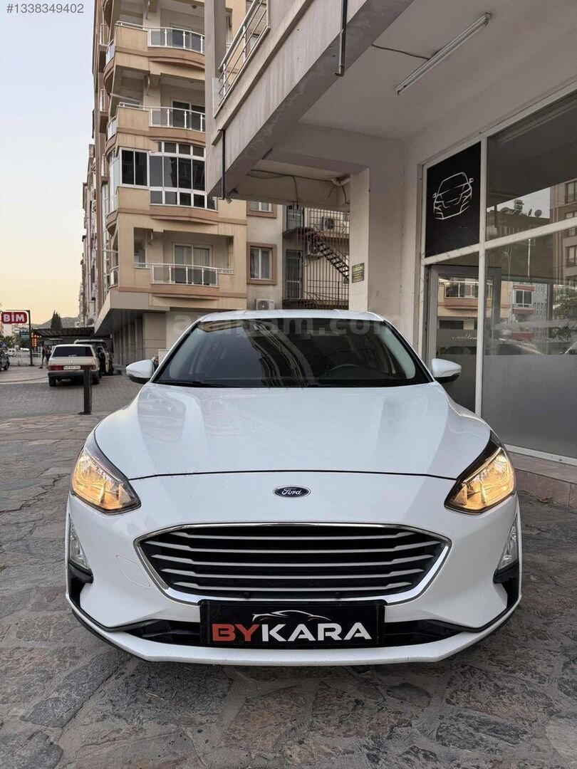 Galeriden Ford Focus 1.5 EcoBlue Trend X 2020 Model Muğla 121.000 km Beyaz 6