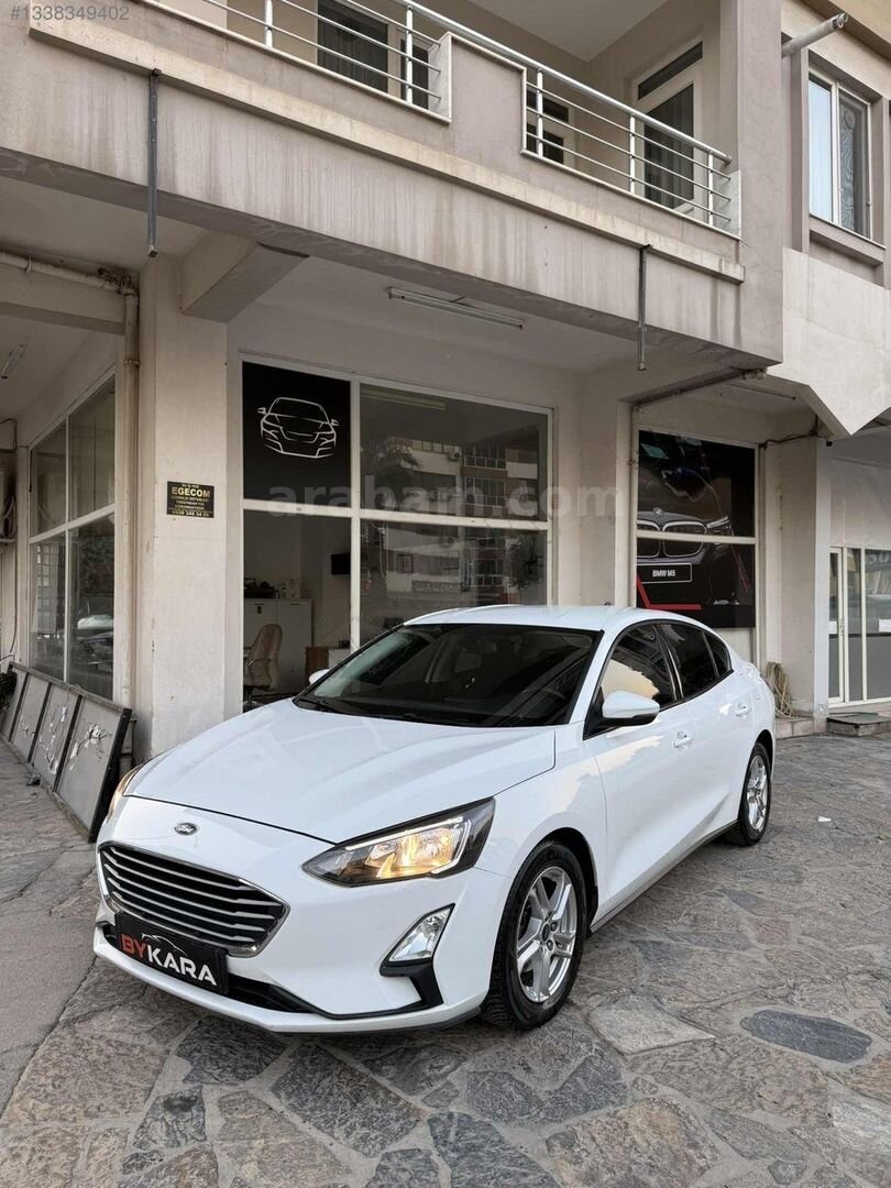 Galeriden Ford Focus 1.5 EcoBlue Trend X 2020 Model Muğla 121.000 km Beyaz 1