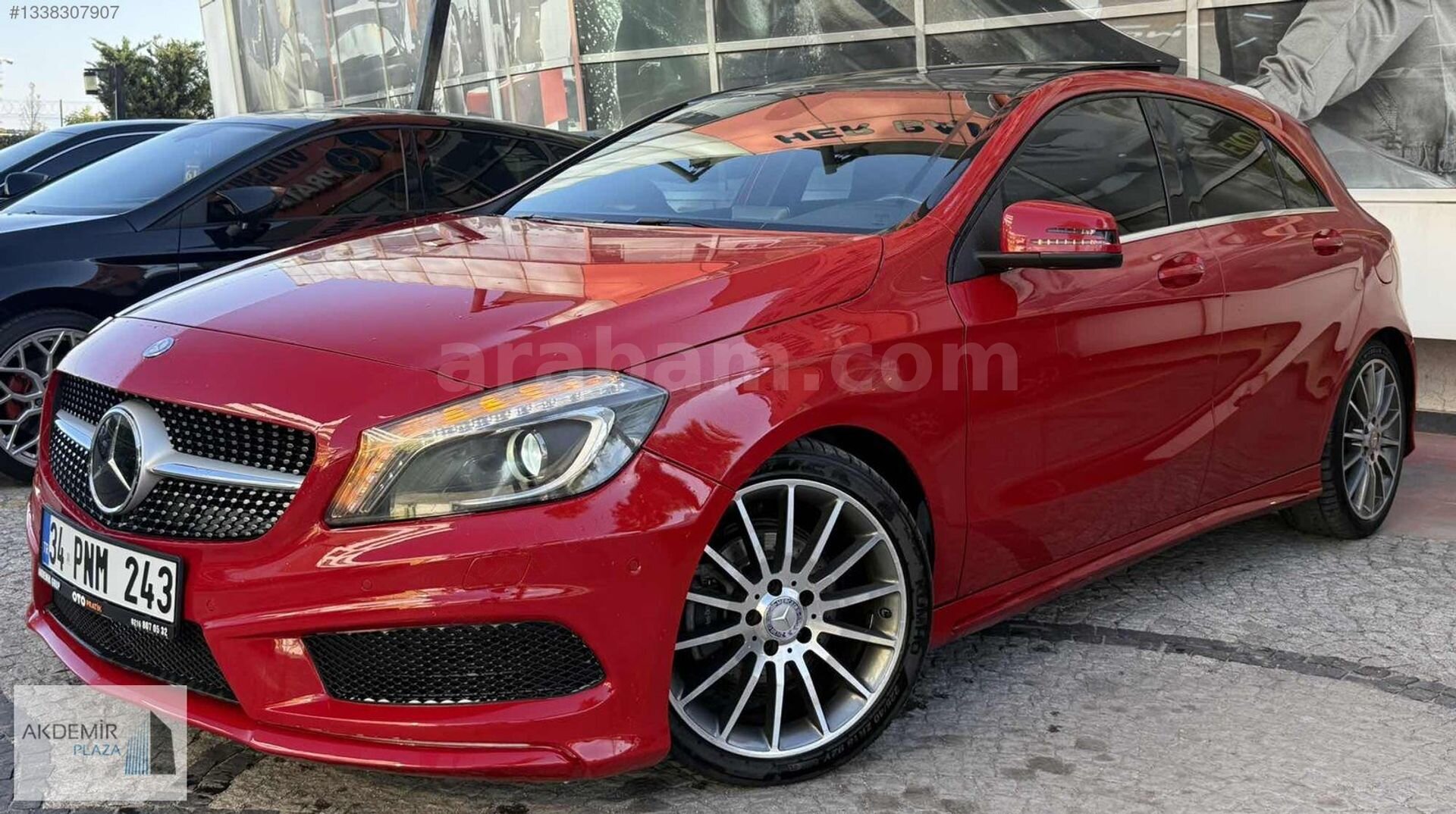 Galeriden Mercedes - Benz A 180 AMG Sport 2015 Model İstanbul 157.000 km Kırmızı 3