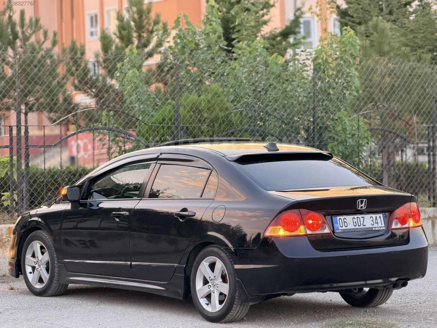 Galeriden Honda Civic 1.6i VTEC Elegance 2007 Model Ankara 175.000 km Siyah 7