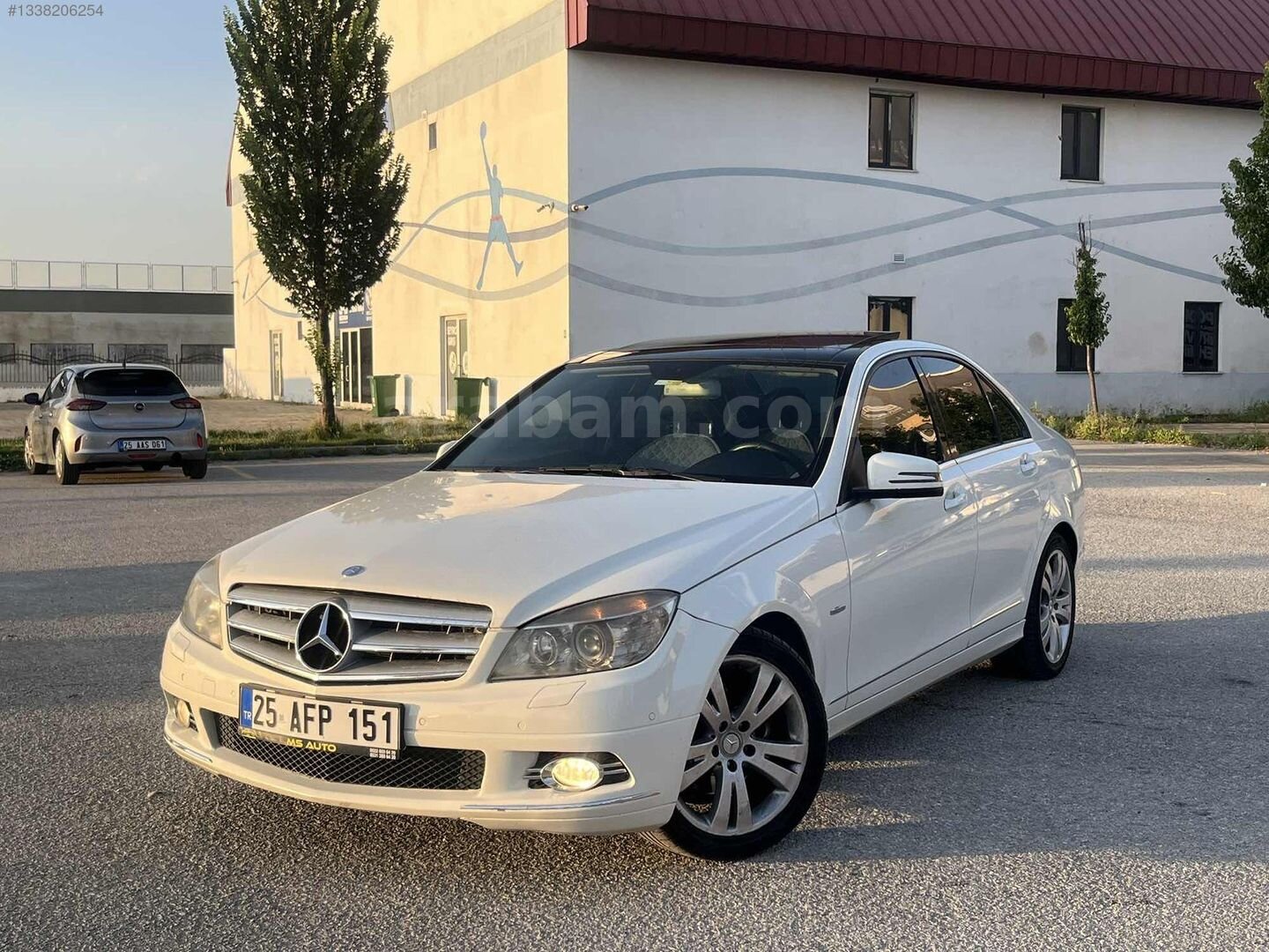 Galeriden Mercedes - Benz C 180 Kompressor BlueEfficiency Fascination 2010 Model Erzurum 409.000 km Beyaz 1