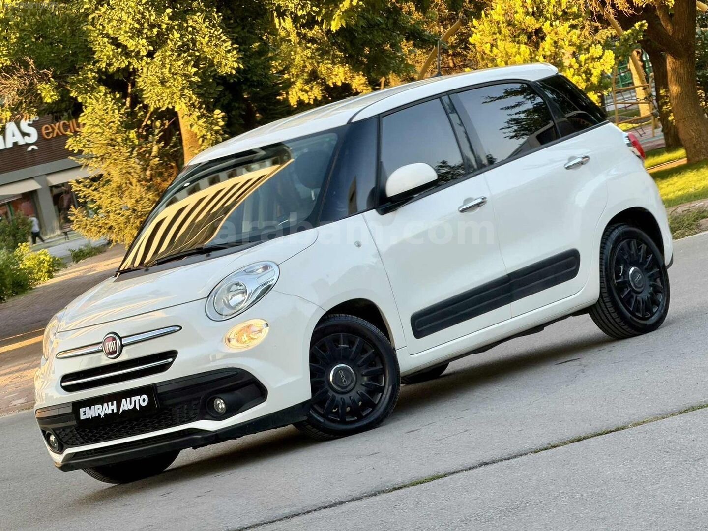 Galeriden Fiat 500 Ailesi 500L 1.3 Mjet Cross Plus 2020 Model Kayseri 65.000 km Beyaz 3
