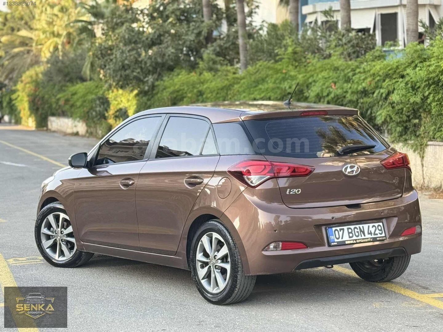 Galeriden Hyundai i20 1.4 MPI Style 2015 Model Antalya 124.000 km Kahverengi 4