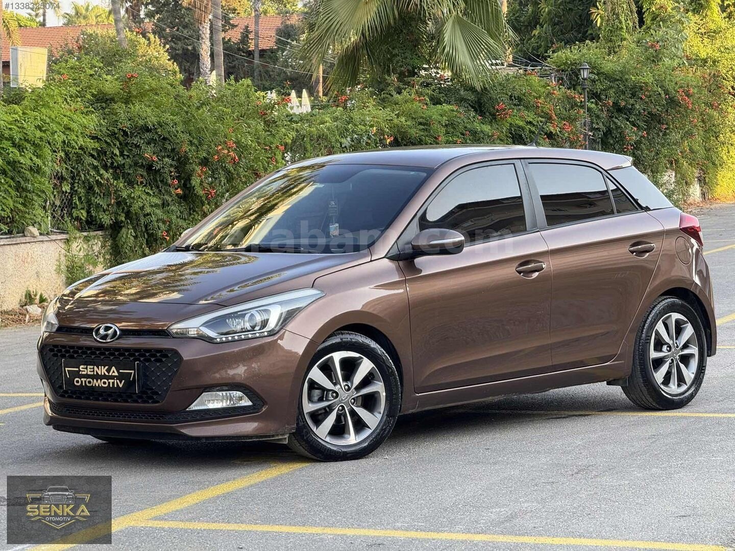 Galeriden Hyundai i20 1.4 MPI Style 2015 Model Antalya 124.000 km Kahverengi 1