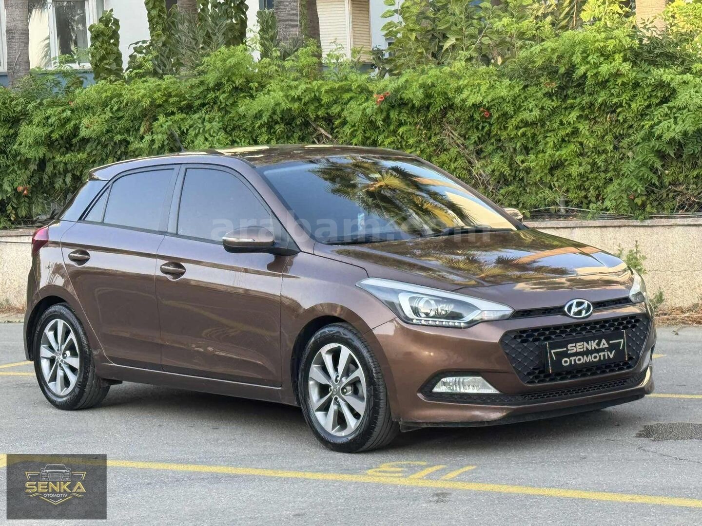 Galeriden Hyundai i20 1.4 MPI Style 2015 Model Antalya 124.000 km Kahverengi 6