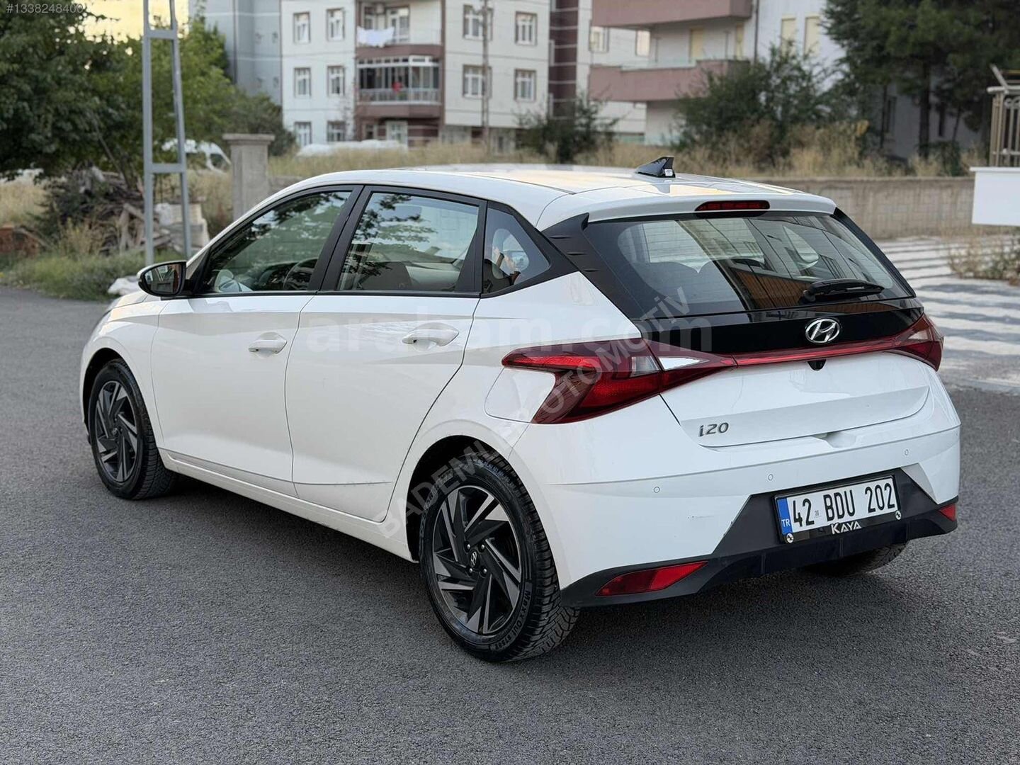 Galeriden Hyundai i20 1.4 MPI Style 2022 Model Konya 75.000 km Beyaz 5