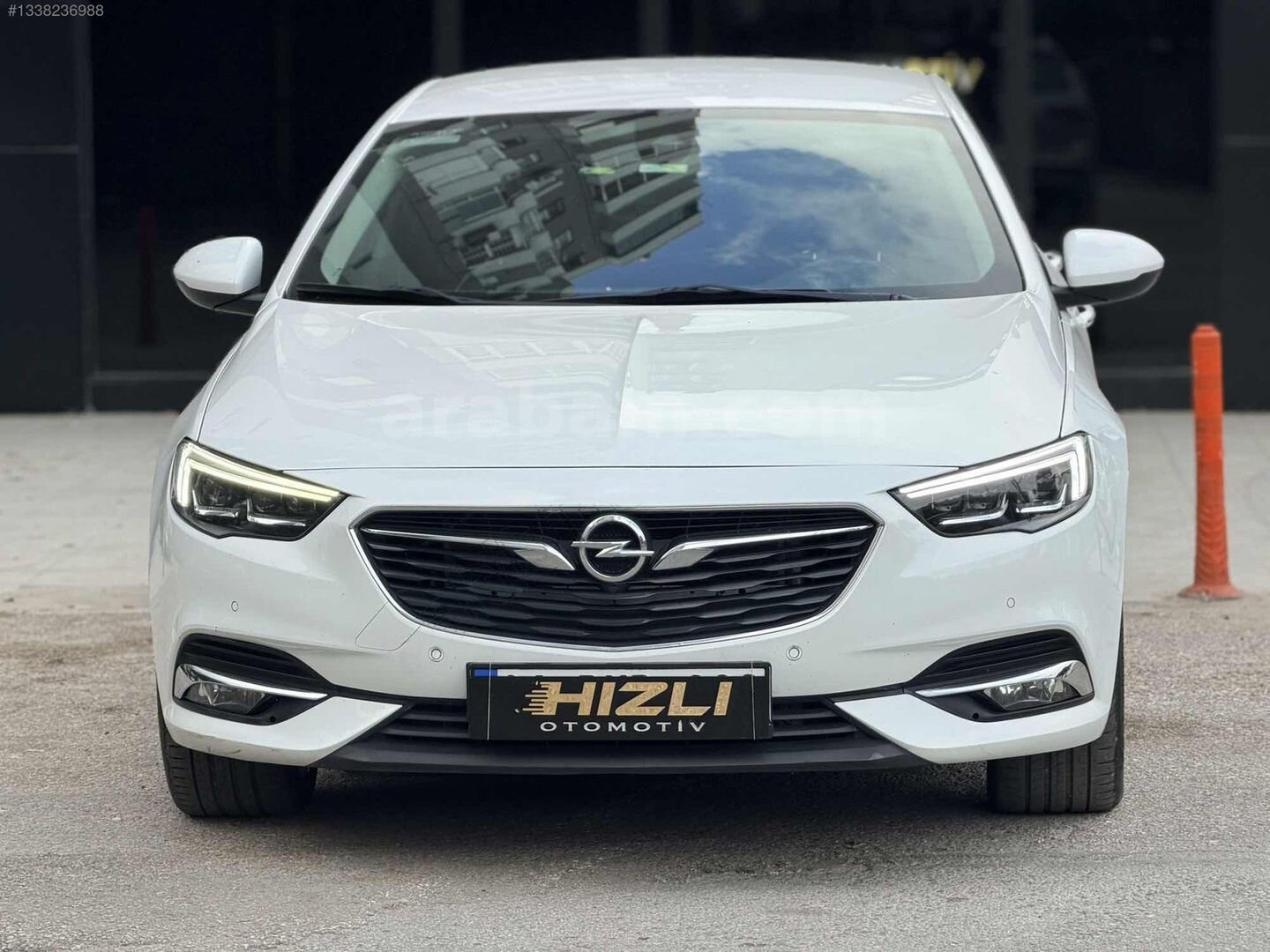 Galeriden Opel Insignia 1.6 CDTI Grand Sport Excellence 2017 Model Adana 202.000 km Beyaz 2