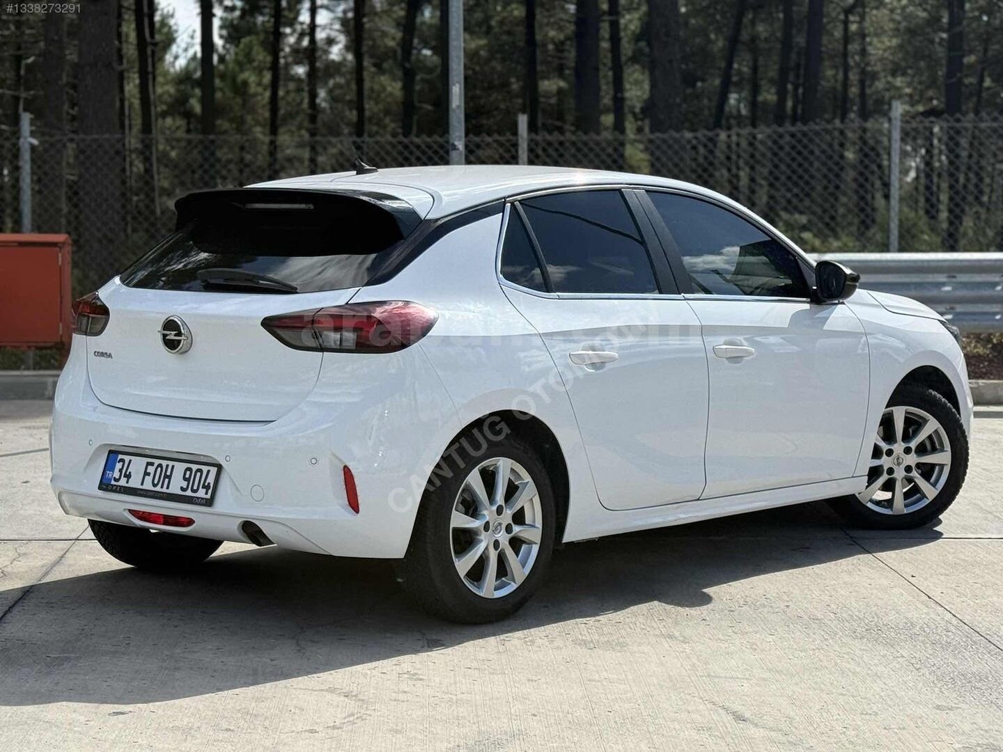 Galeriden Opel Corsa 1.2 T Edition 2022 Model Konya 42.000 km Beyaz 4