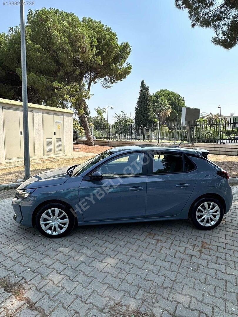 Galeriden Opel Corsa 1.2 T Edition 2025 Model Manisa 6.001 km Gri 5
