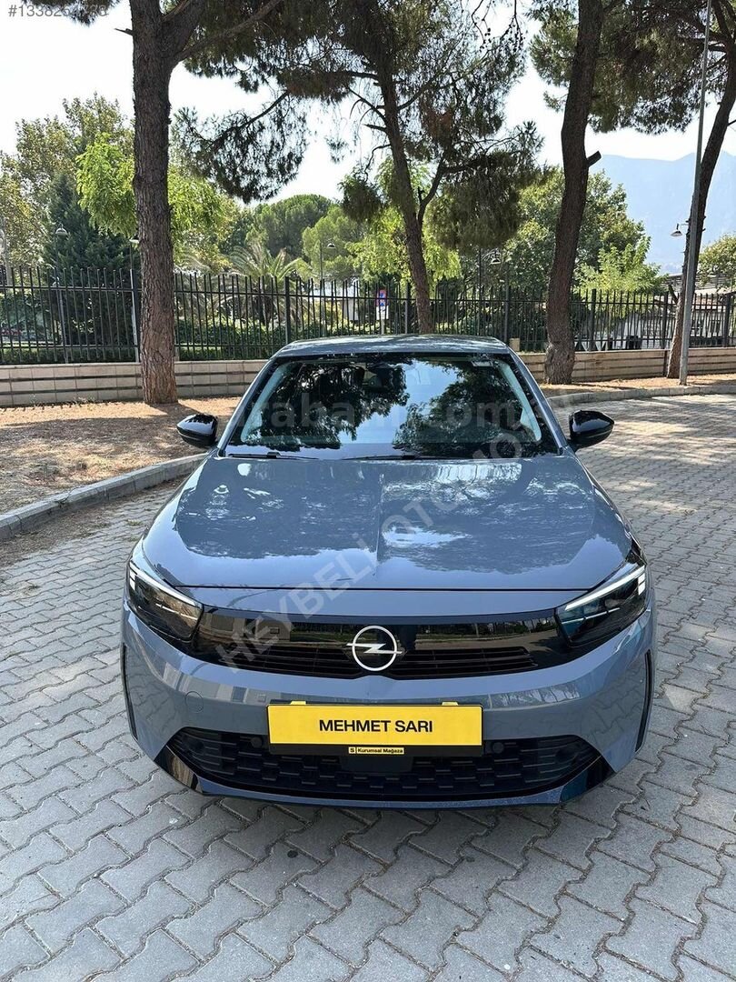 Galeriden Opel Corsa 1.2 T Edition 2025 Model Manisa 6.001 km Gri 1