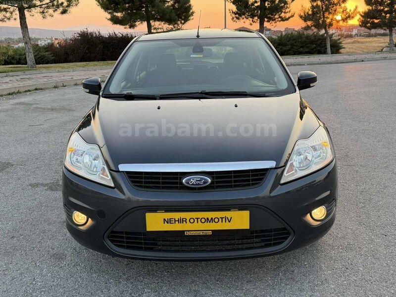 Galeriden Ford Focus 1.6 Trend 2009 Model Kütahya 102.000 km Füme