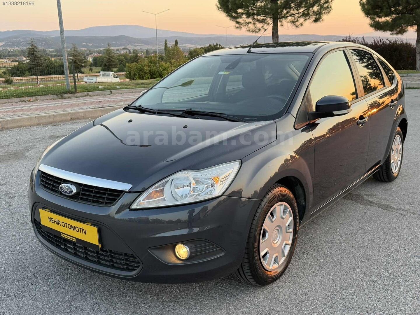 Galeriden Ford Focus 1.6 Trend 2009 Model Kütahya 102.000 km Füme 2
