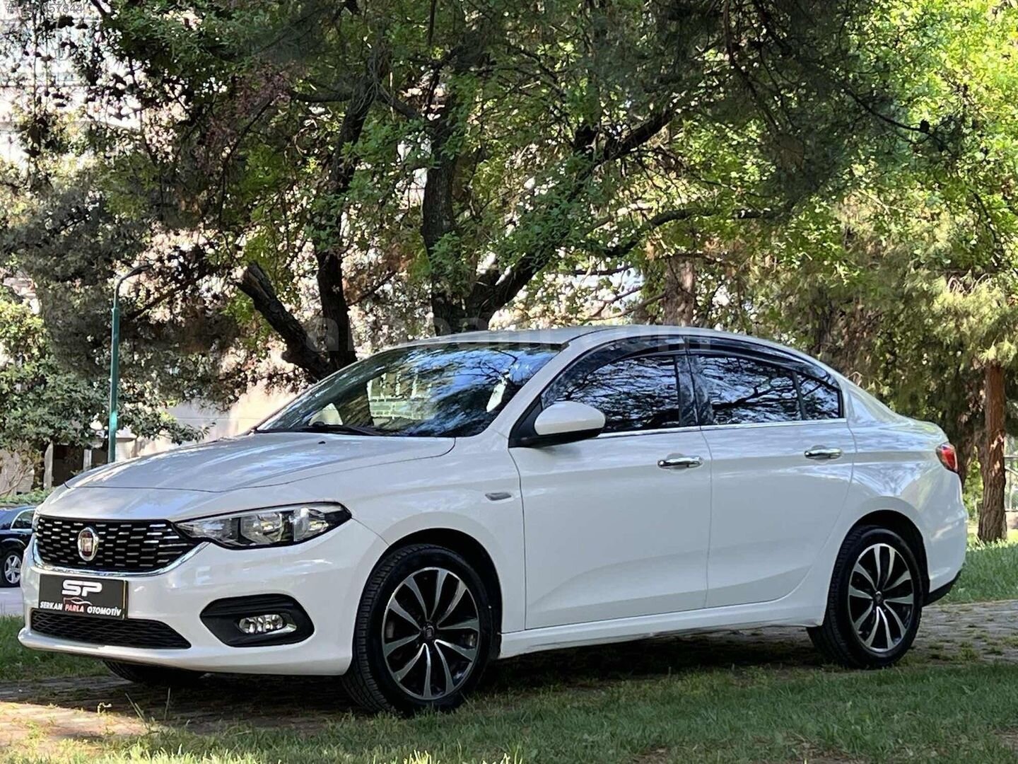 Galeriden Fiat Egea 1.6 Multijet Lounge 2016 Model Bursa 150.000 km Beyaz 6