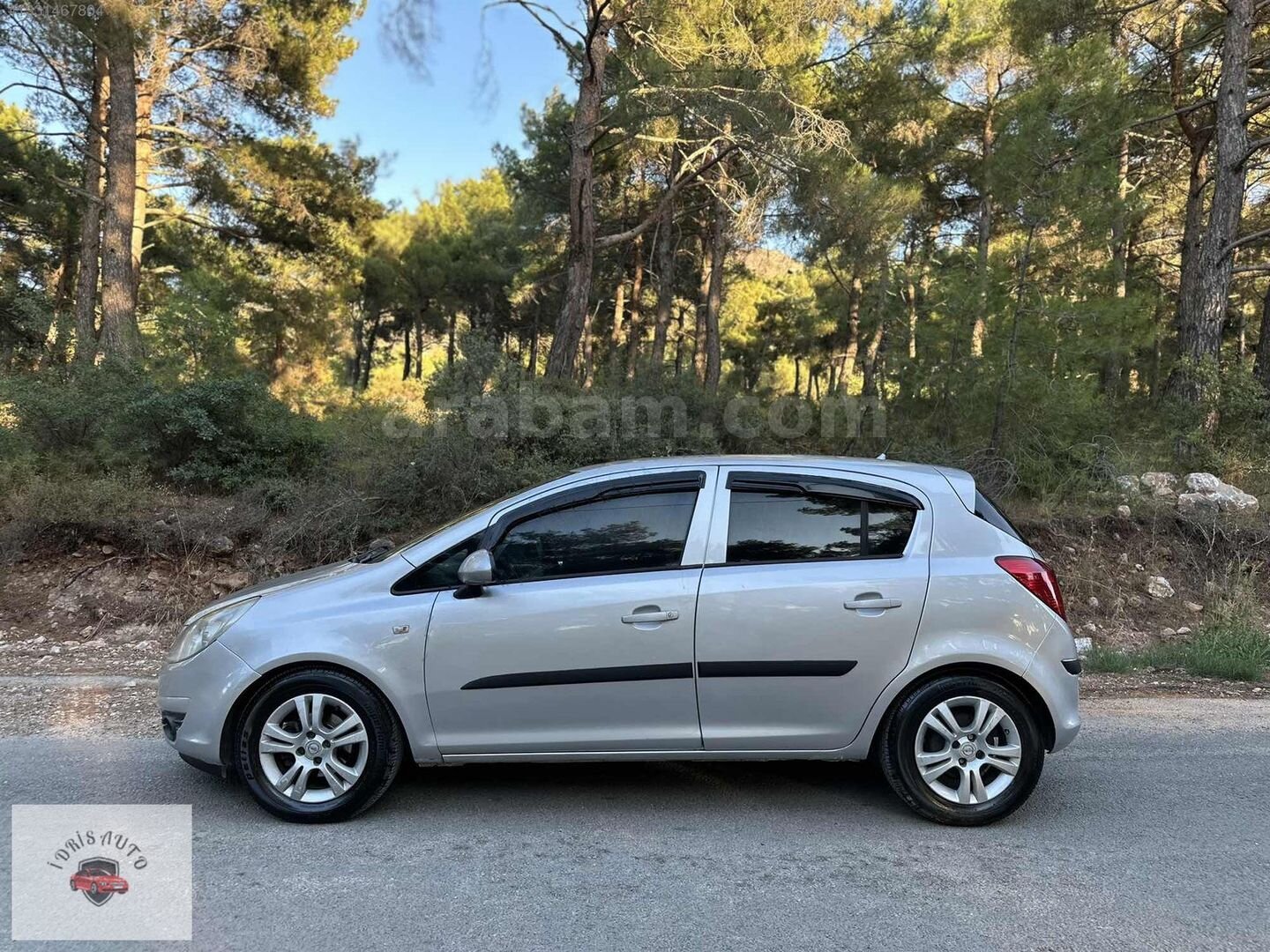 Galeriden Opel Corsa 1.2 Twinport Enjoy 2009 Model Manisa 245.000 km Gri 5