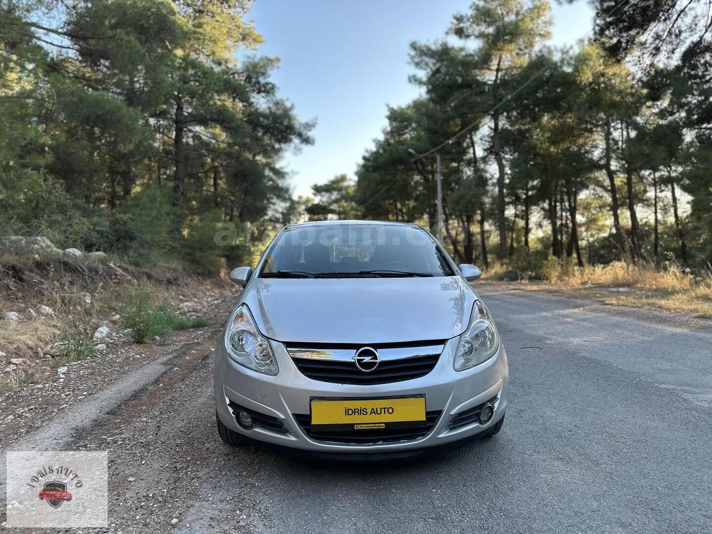 Galeriden Opel Corsa 1.2 Twinport Enjoy 2009 Model Manisa 245.000 km Gri 2