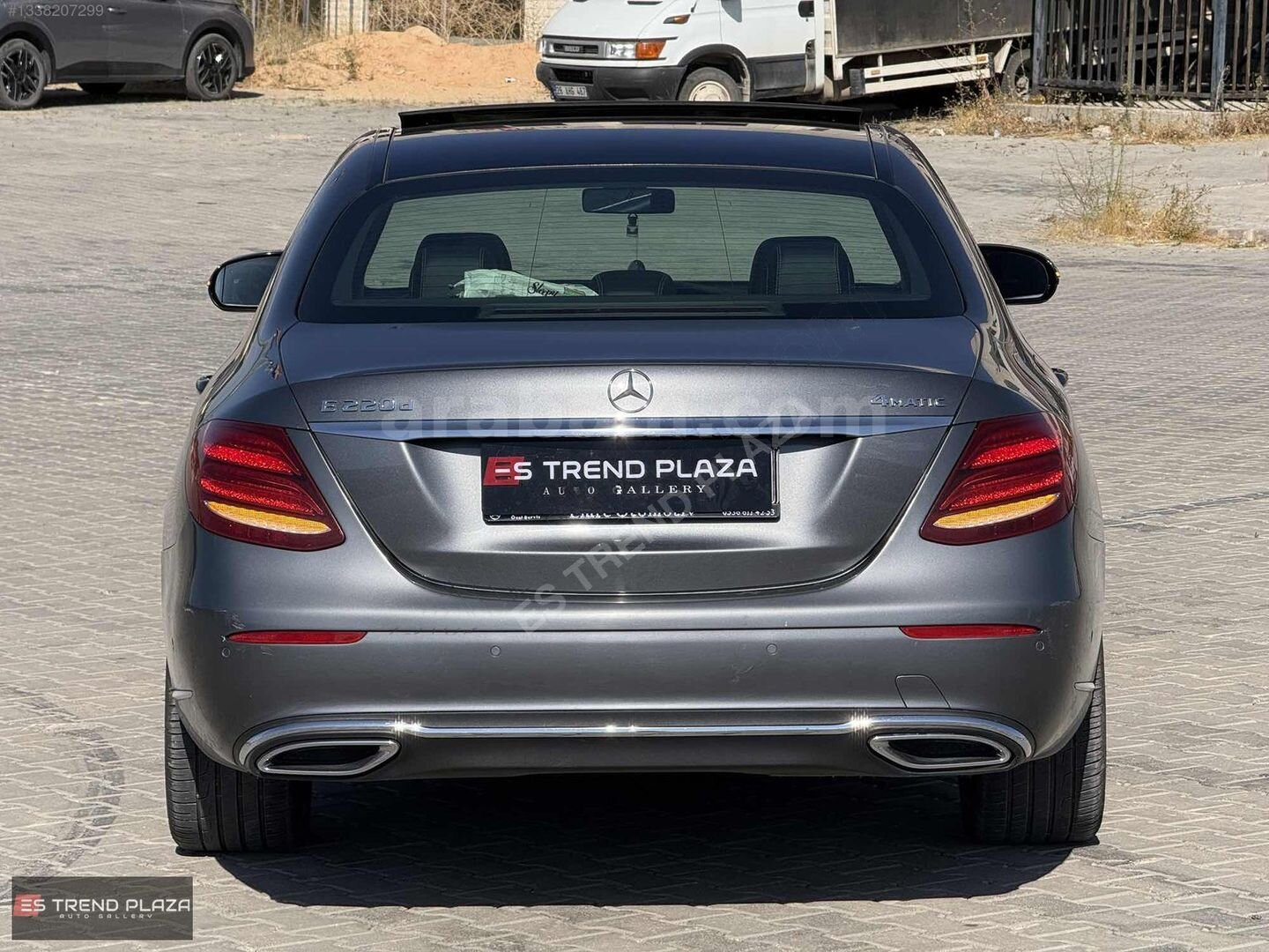 Galeriden Mercedes - Benz E 220 D Exclusive 2018 Model Eskişehir 197.500 km Gri 2