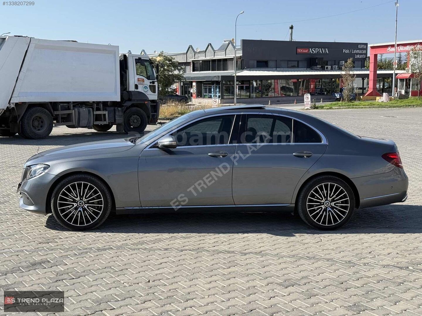 Galeriden Mercedes - Benz E 220 D Exclusive 2018 Model Eskişehir 197.500 km Gri 7