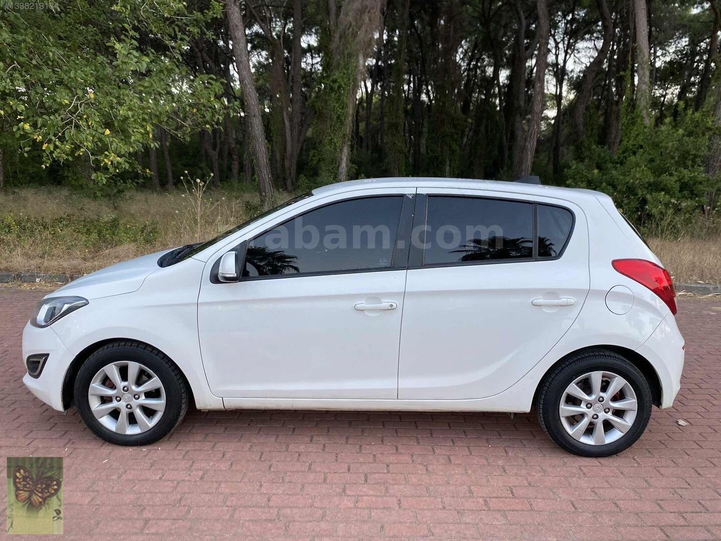 Galeriden Hyundai i20 1.4 CVVT Sense 2012 Model Antalya 124.000 km Beyaz 2
