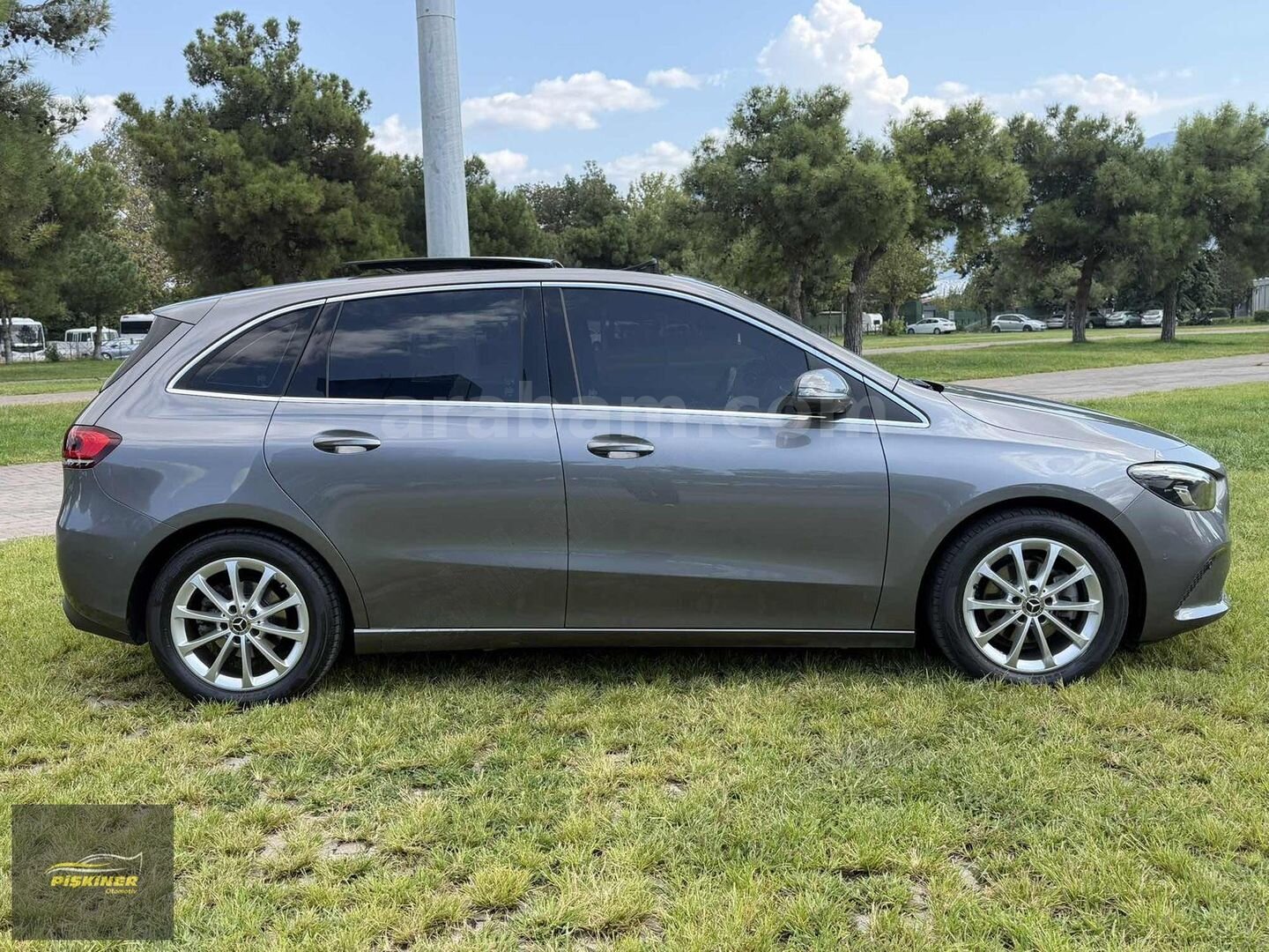 Galeriden Mercedes - Benz B 180 d Progressive 2020 Model Bursa 71.650 km Gri 7