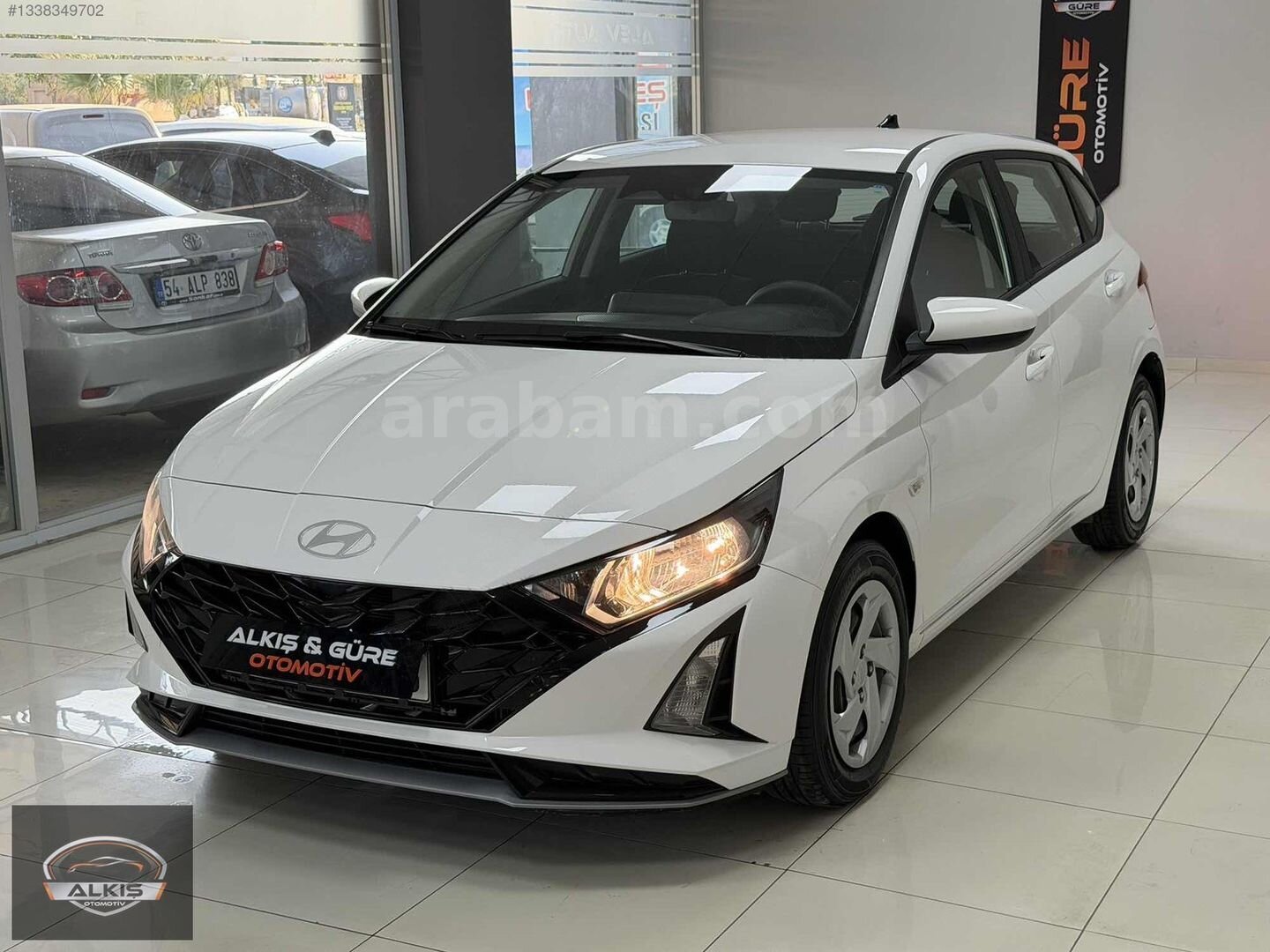 Galeriden Hyundai i20 1.0 T-GDI Jump 2026 Model İzmir 12.000 km Beyaz 5