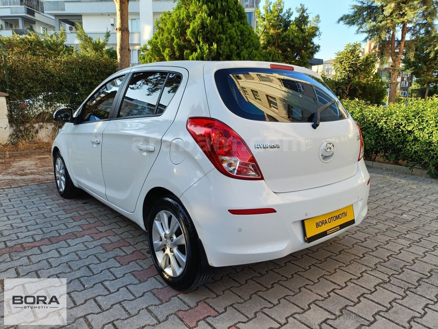 Galeriden Hyundai i20 1.2 D-CVVT Sense 2014 Model Bursa 58.000 km Beyaz 4