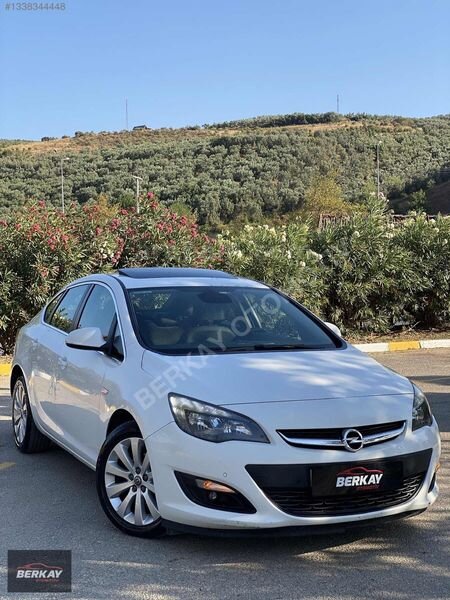 Galeriden Opel Astra 1.4 T Sport 2017 Model Bursa 216.000 km Beyaz
