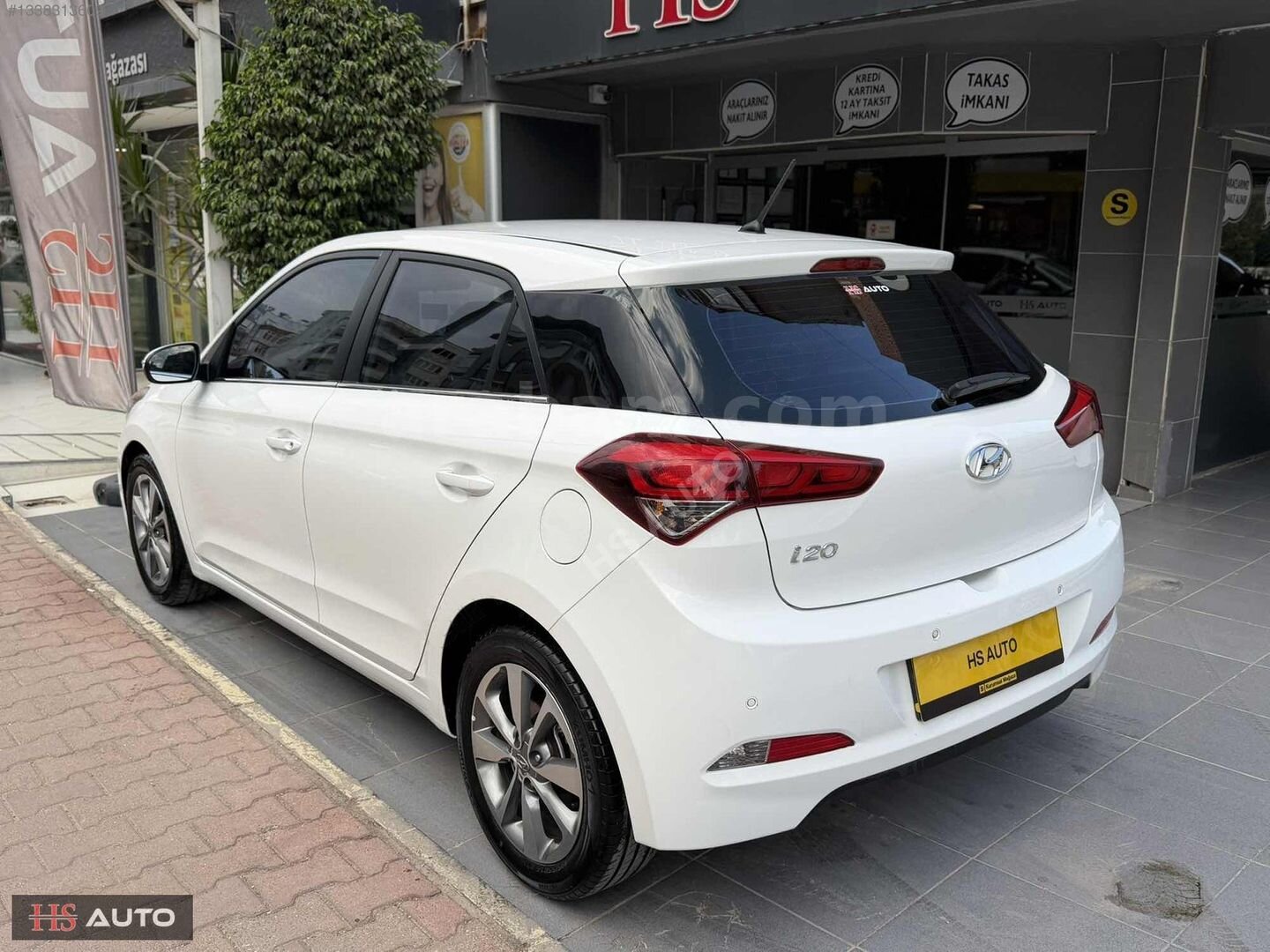 Galeriden Hyundai i20 1.2 MPI Style 2016 Model Antalya 104.000 km Beyaz 3