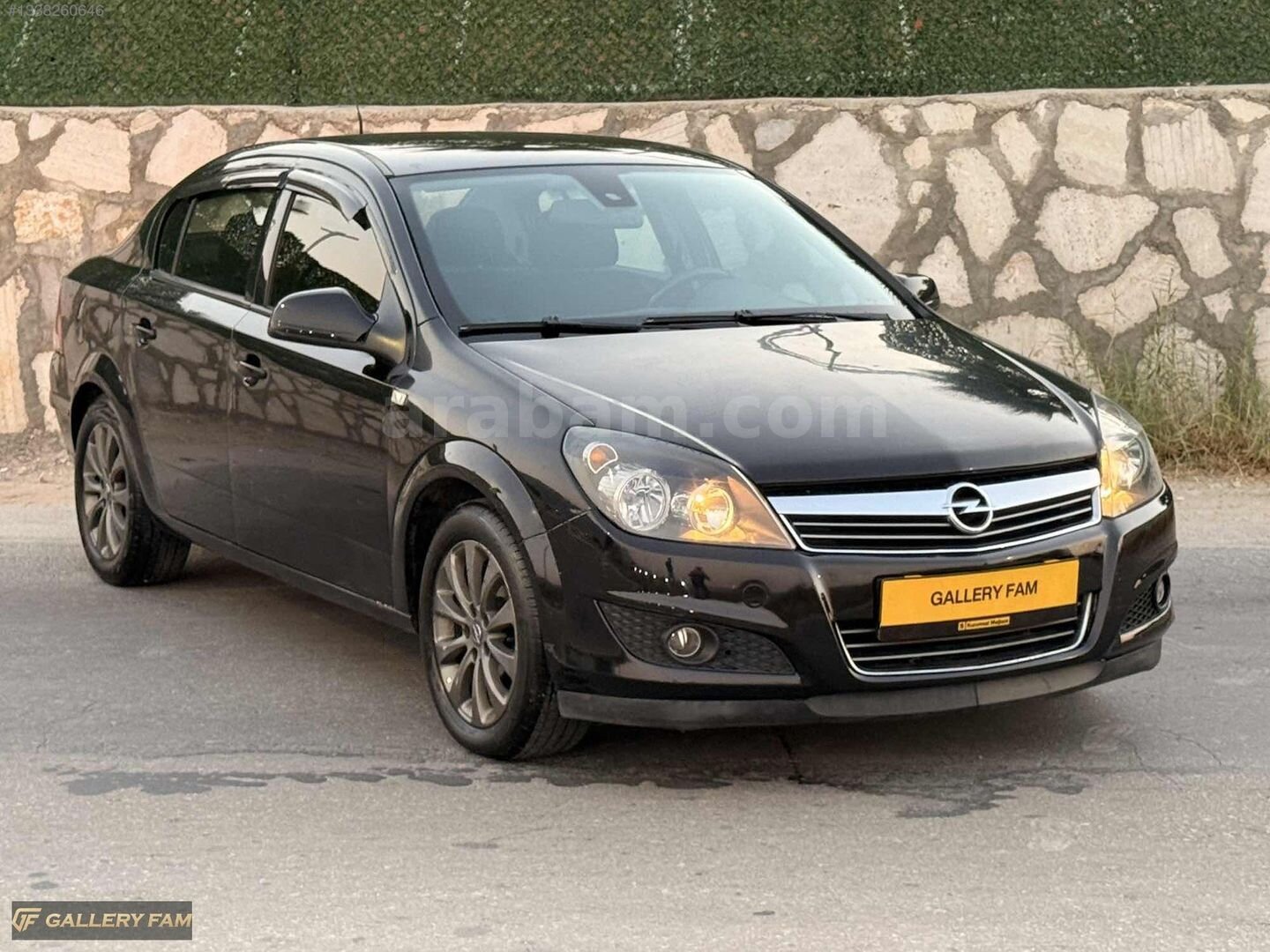 Galeriden Opel Astra 1.6 Enjoy 111.Yıl 2011 Model Denizli 234.000 km Siyah 2