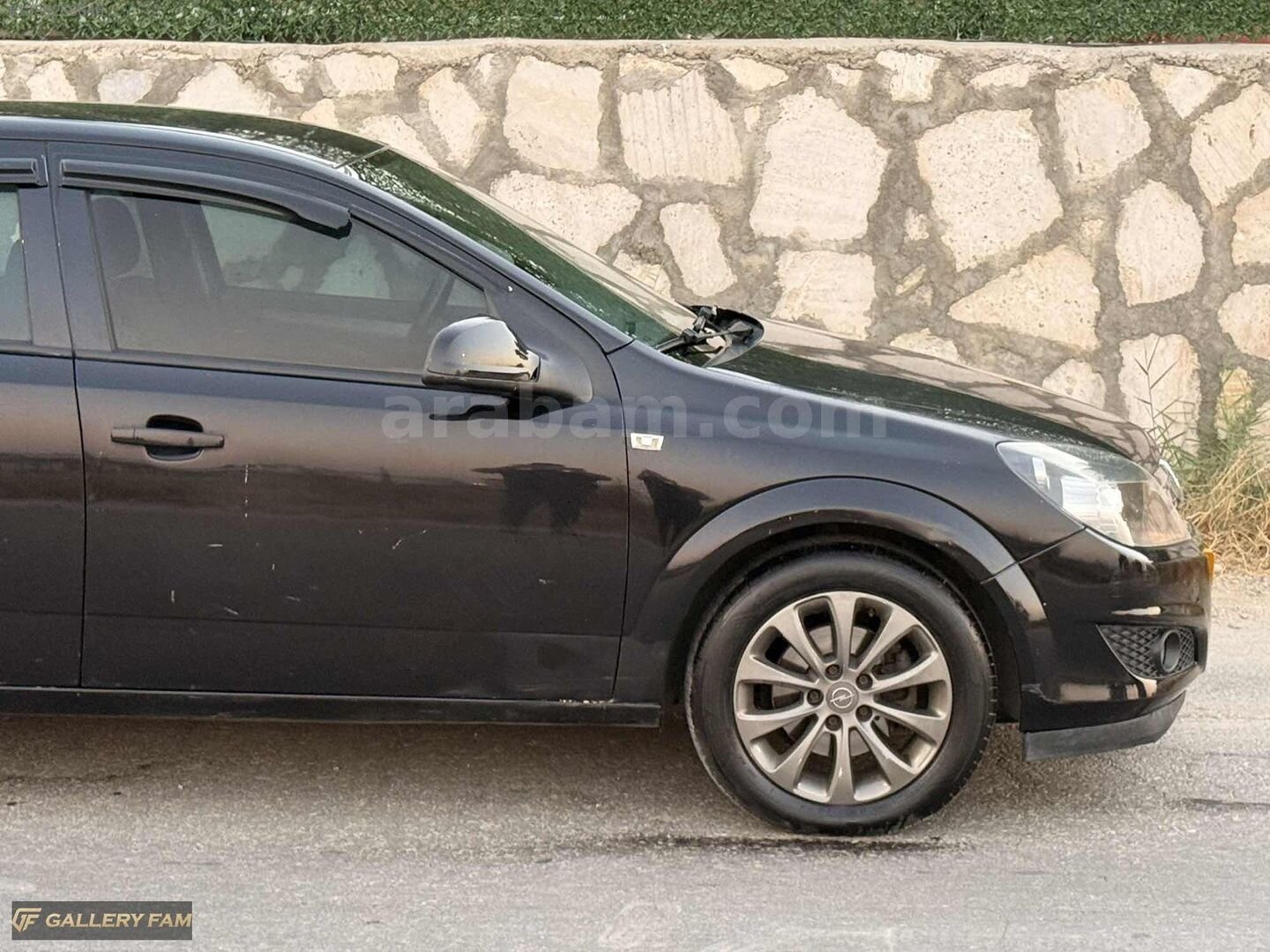 Galeriden Opel Astra 1.6 Enjoy 111.Yıl 2011 Model Denizli 234.000 km Siyah 7