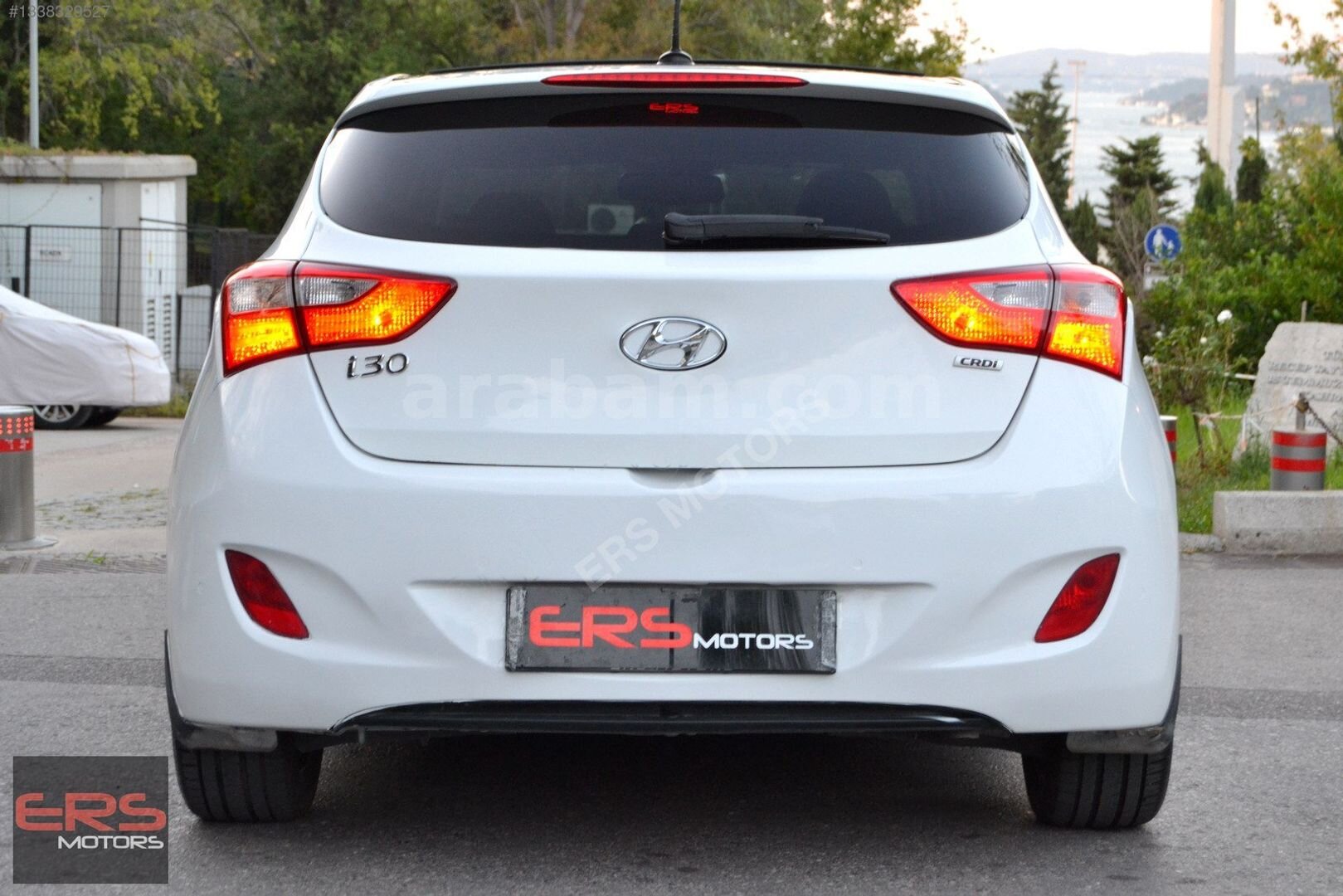 Galeriden Hyundai i30 1.6 CRDi Elite 2015 Model İstanbul 136.000 km Beyaz 5