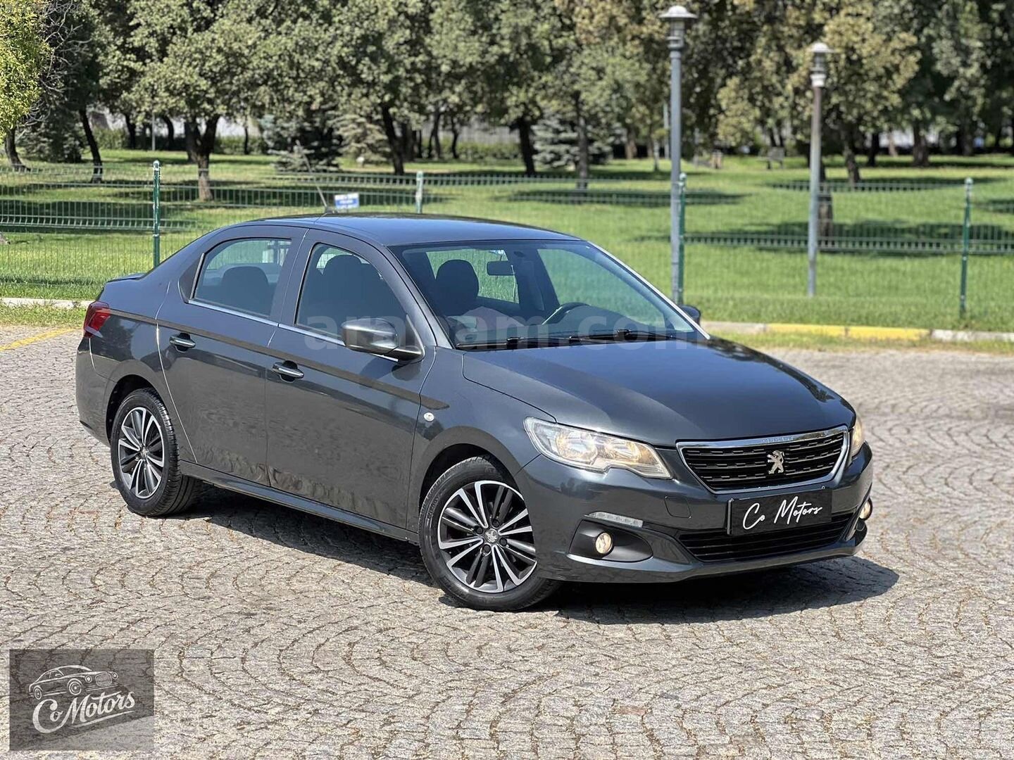 Galeriden Peugeot 301 1.6 HDi Allure 2017 Model Bursa 38.000 km Füme 2