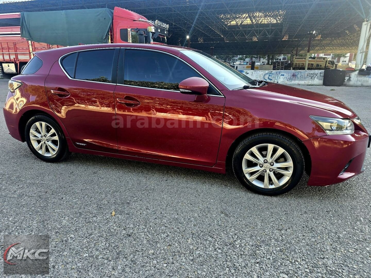 Galeriden Lexus CT 200h Comfort Plus 2017 Model Ankara 176.000 km Kırmızı 3
